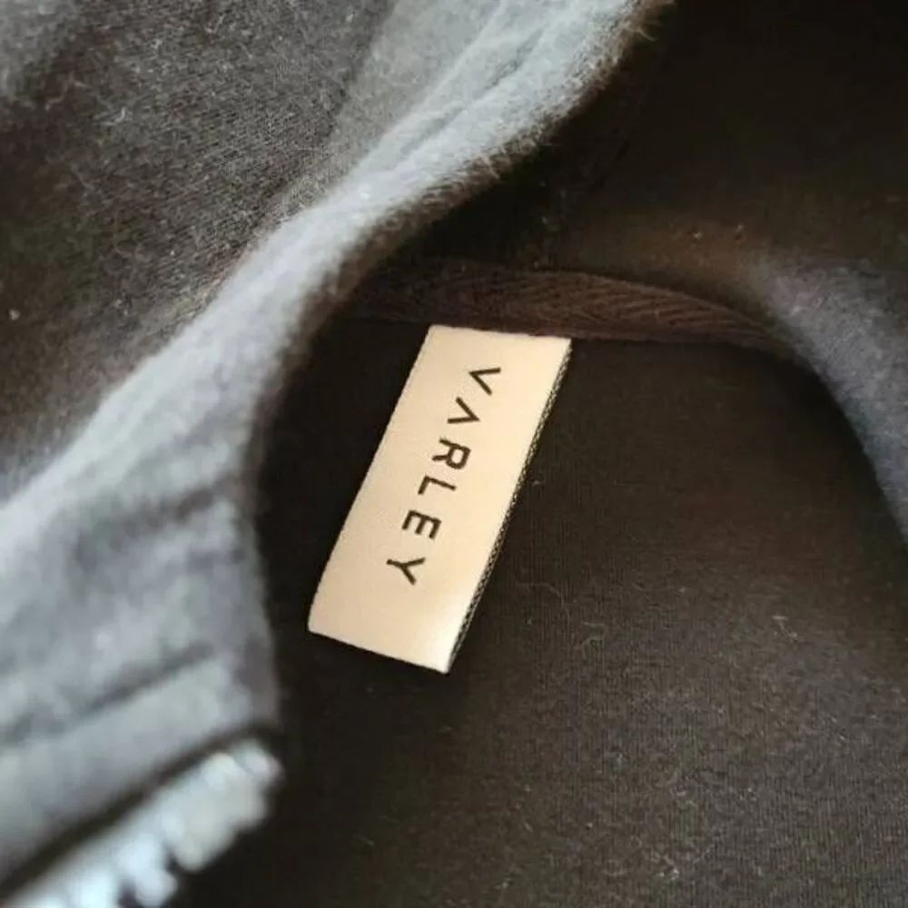 Varley Sofia black drawstring full zip  athletic athleisure jacket sz Small - Picture 3 of 6